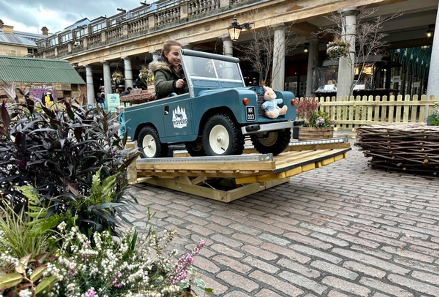 Photos: First Look at THE PETER RABBIT EASTER ADVENTURE in Covent Garden  Image