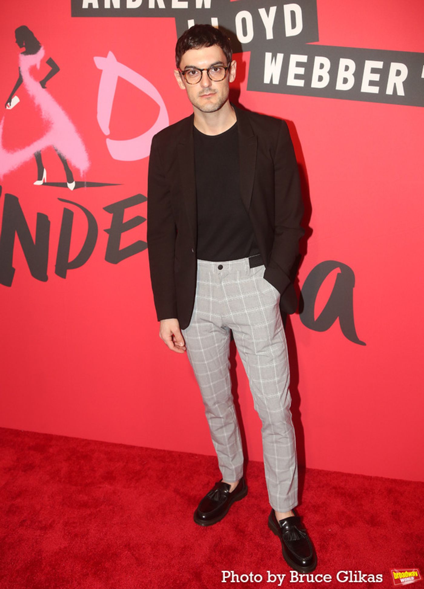 Photos: Stars Arrive on the BAD CINDERELLA Opening Night Red Carpet  Image