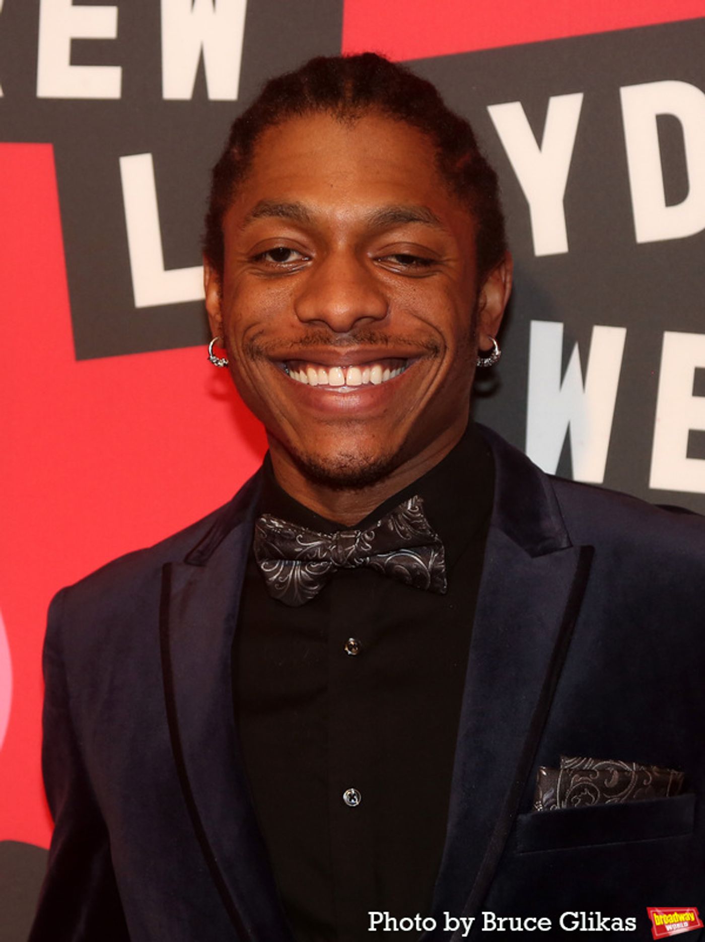 Photos: Stars Arrive on the BAD CINDERELLA Opening Night Red Carpet  Image