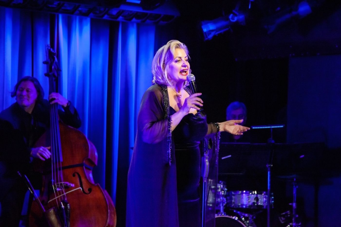 Review: Diane D'Angelo Lands Happily at The Laurie Beechman Theatre in DESTINATION MOON Review: Diane D'Angelo Lands Happily at The Laurie Beechman Theatre in DESTINATION MOON Image