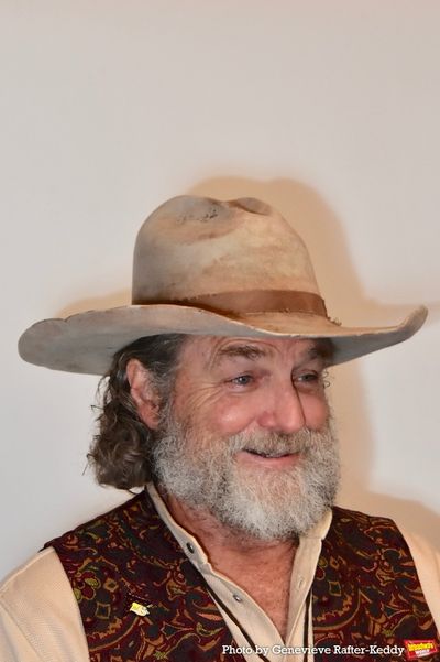 Darby Hinton Photo