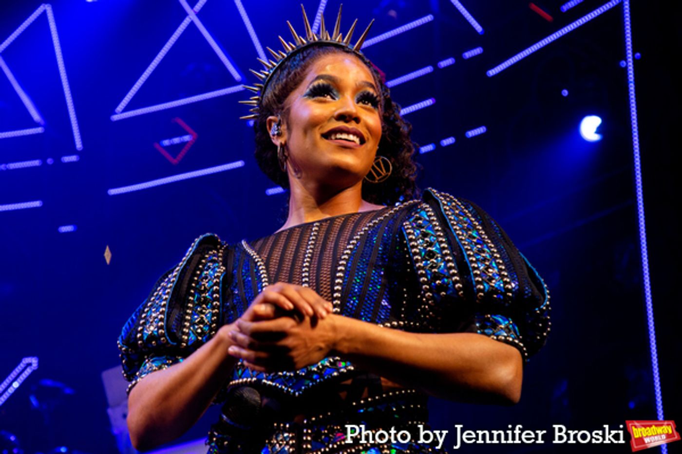 Photos: SIX Celebrates 600 Performances on Broadway  Image