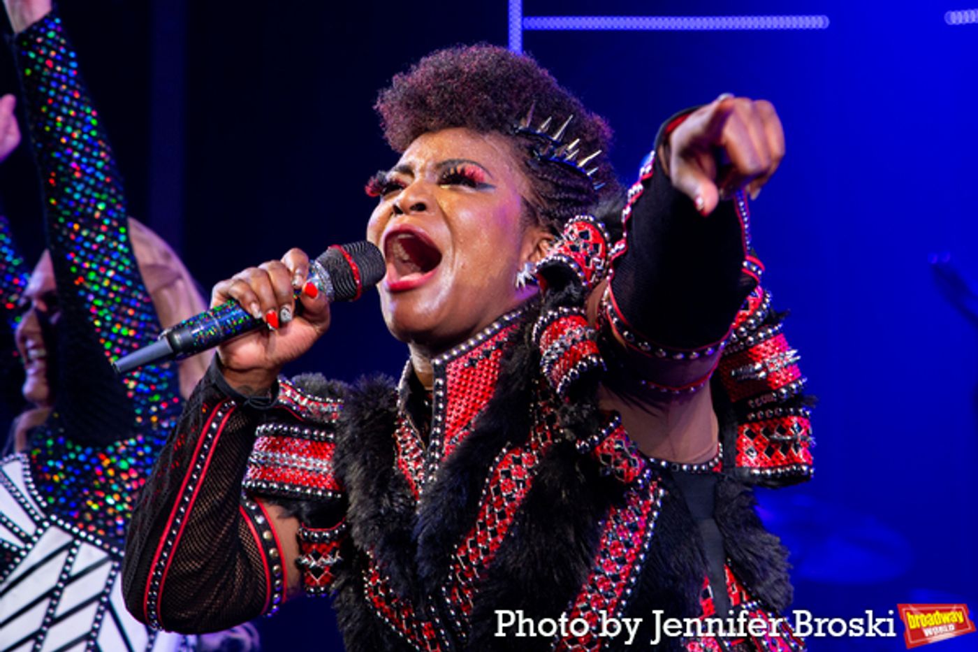 Photos: SIX Celebrates 600 Performances on Broadway  Image