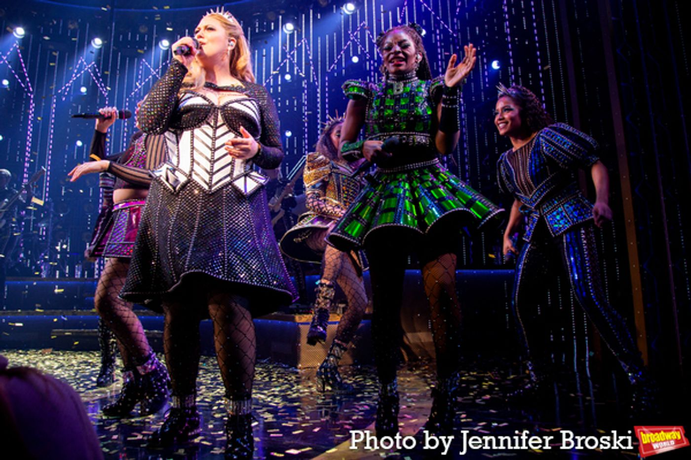 Photos: SIX Celebrates 600 Performances on Broadway  Image