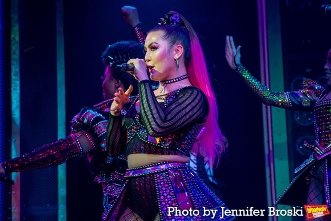 Photos: SIX Celebrates 600 Performances on Broadway  Image