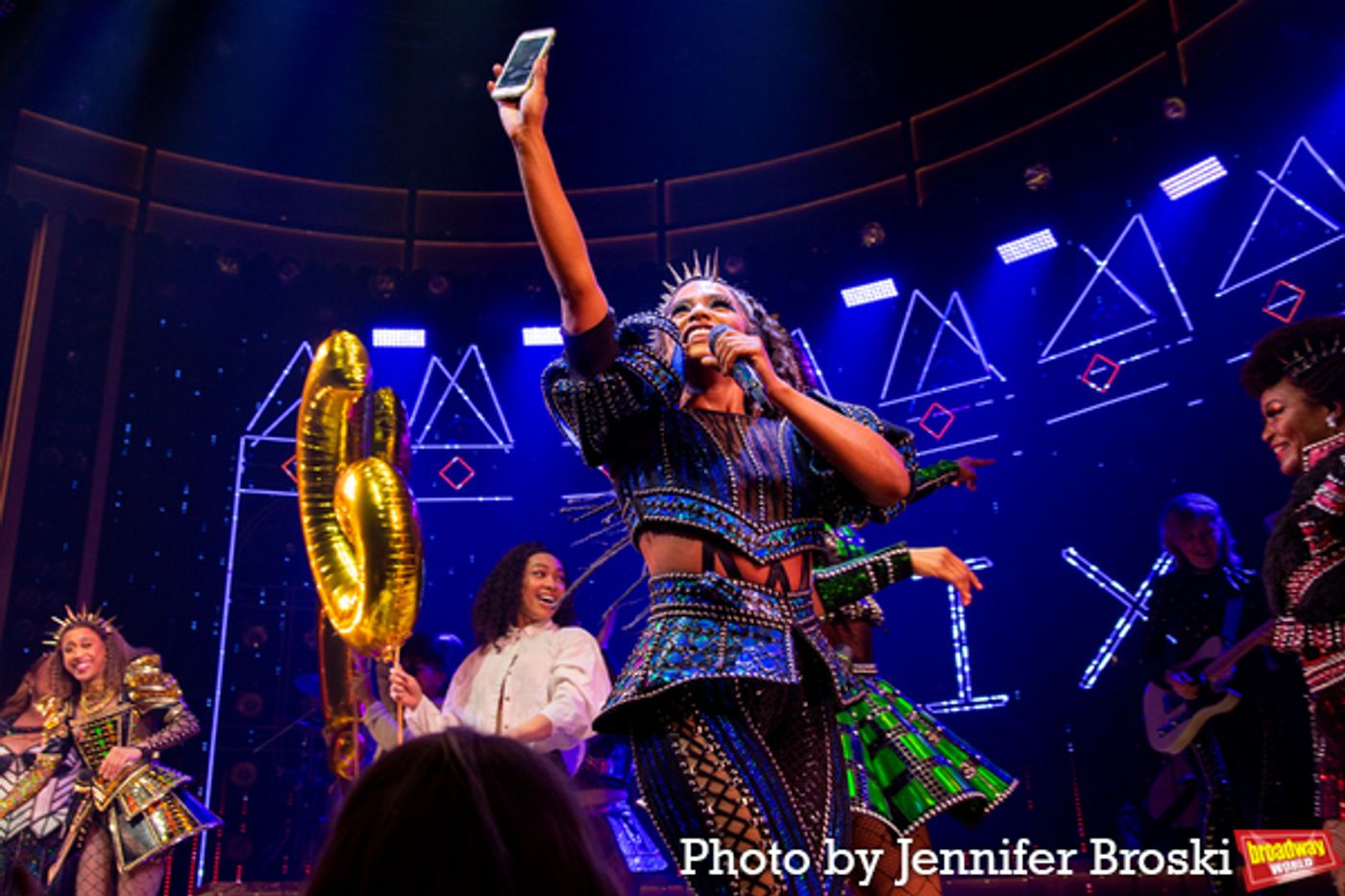 Photos: SIX Celebrates 600 Performances on Broadway  Image