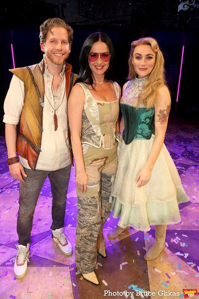 Stark Sands, Katy Perry and Betsy Wolfe  Photo