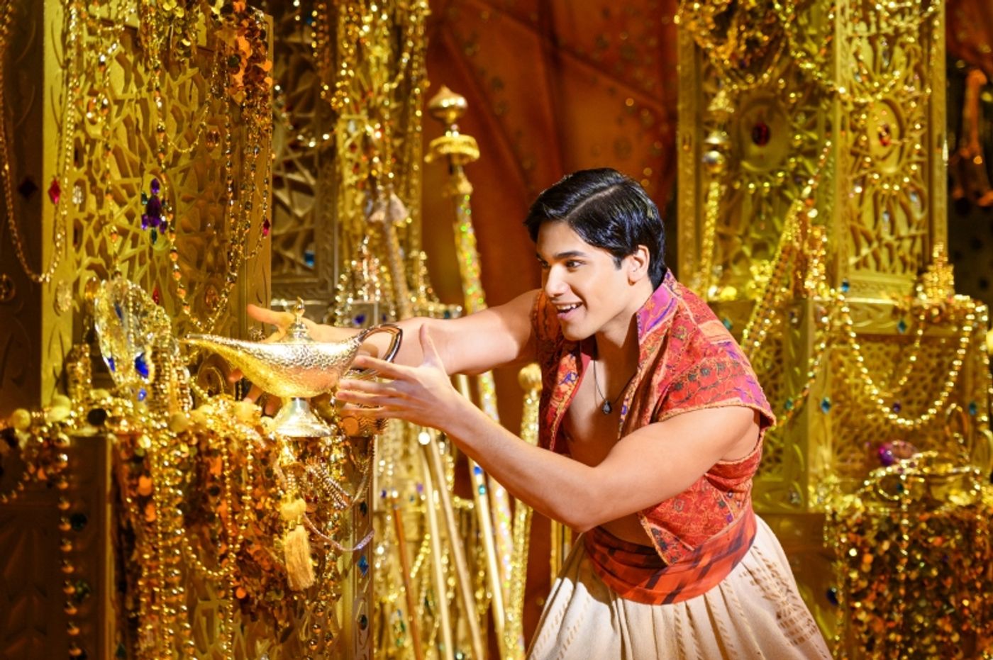 Previews: DISNEY'S ALADDIN Opens Tomorrow at Salle Wilfred Pelletier, Place Des Arts  Image