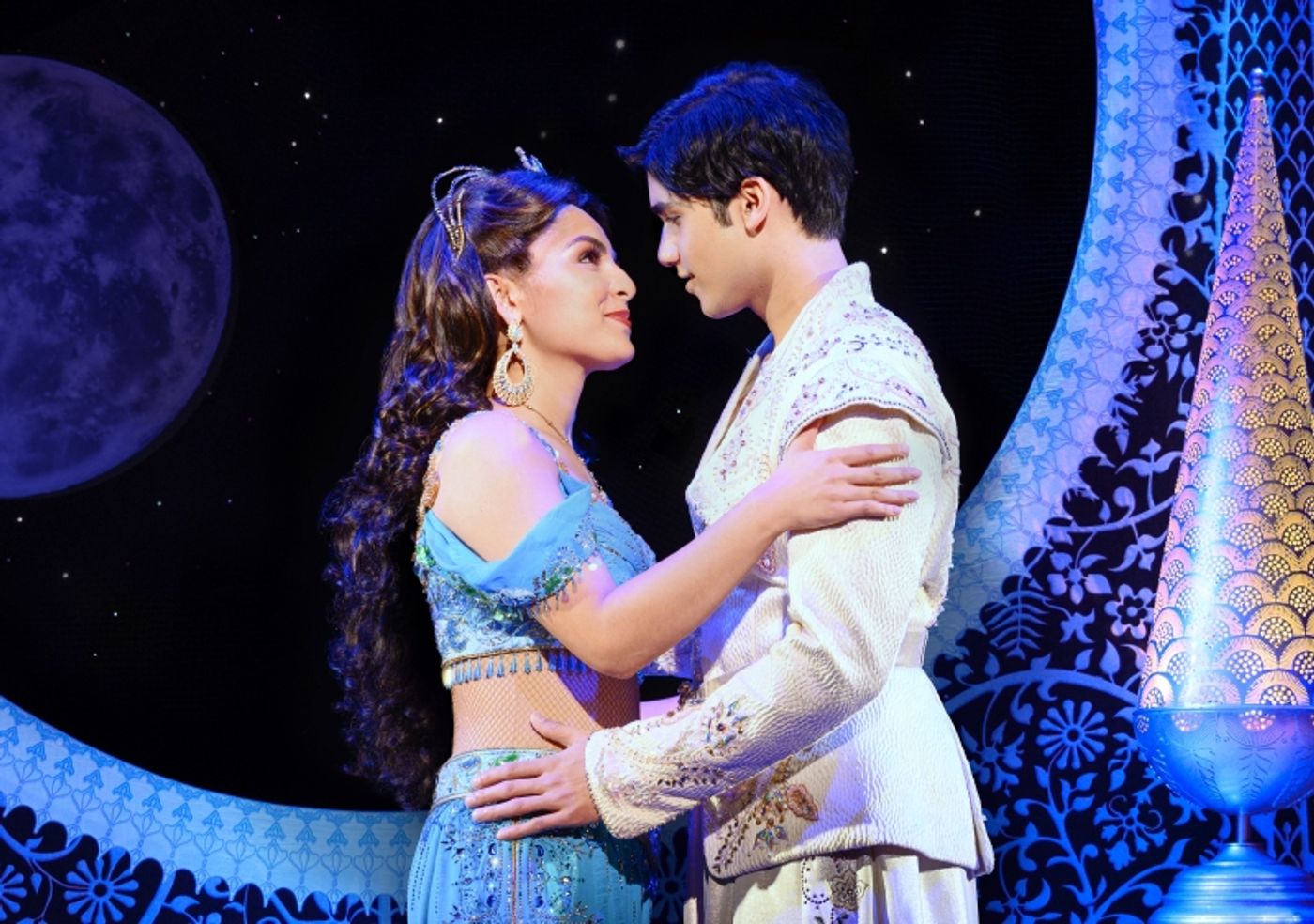 Previews: DISNEY'S ALADDIN Opens Tomorrow at Salle Wilfred Pelletier, Place Des Arts  Image