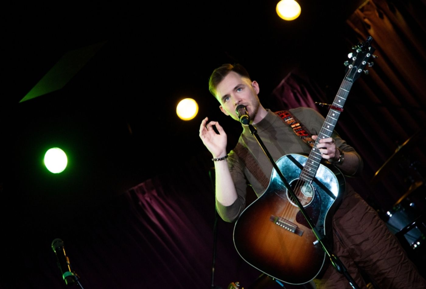 Review: With A SEASONAL PLAYLIST at The Green Room 42, Singer-Songwriter Ryan Dunn Arrives On The Scene  Image