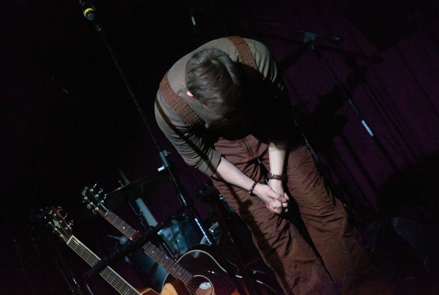 Review: With A SEASONAL PLAYLIST at The Green Room 42, Singer-Songwriter Ryan Dunn Arrives On The Scene  Image