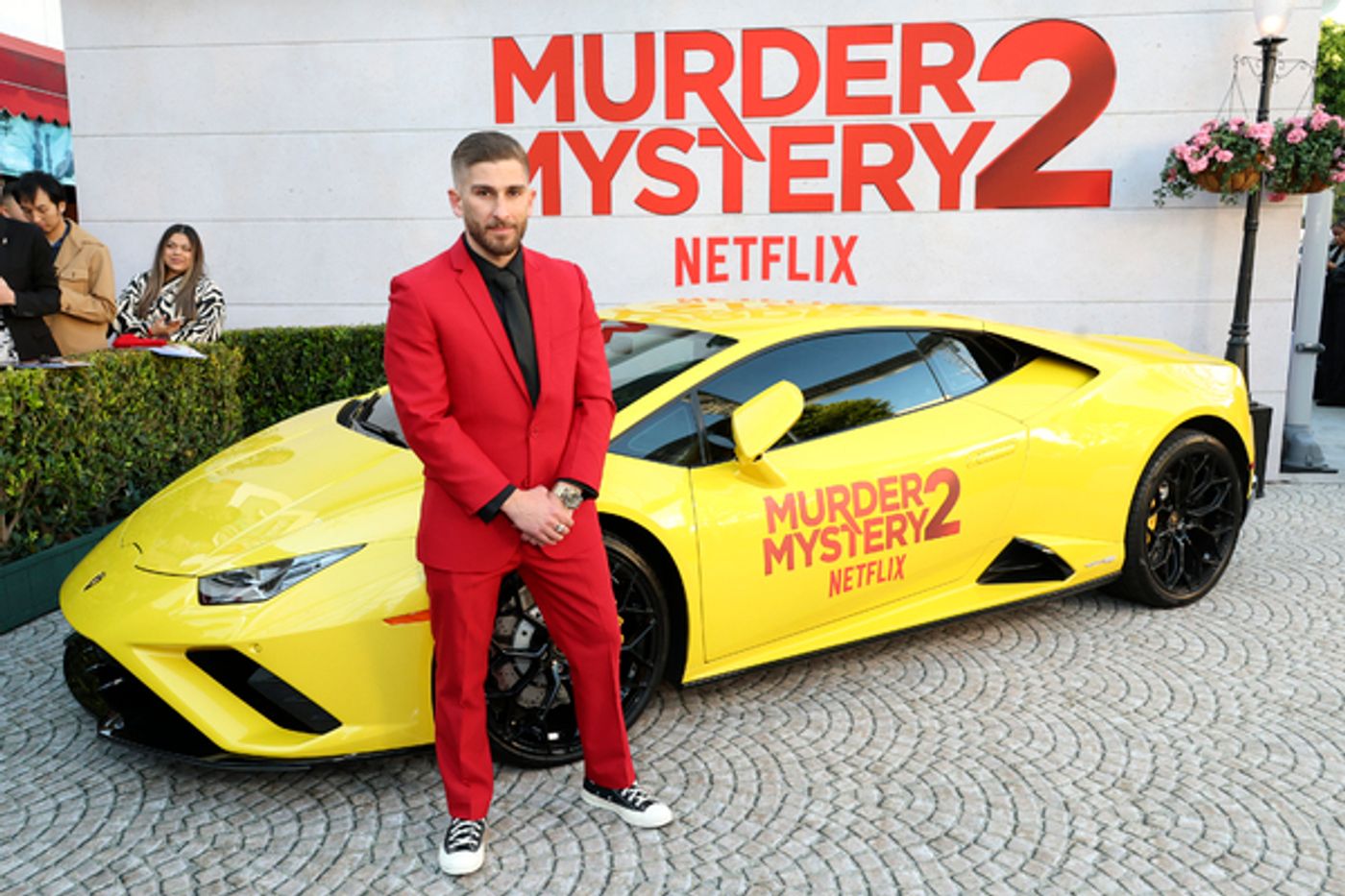 Photos: Jennifer Aniston, Adam Sandler & More Attend MURDER MYSTERY 2 Premiere  Image