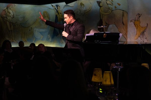 Review: JOHN LLOYD YOUNG Celebrates Our Shared History at Café Carlyle  Image