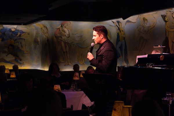 Review: JOHN LLOYD YOUNG Celebrates Our Shared History at Café Carlyle  Image
