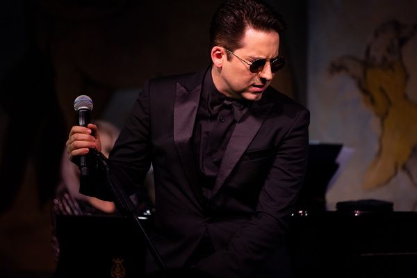 Review: JOHN LLOYD YOUNG Celebrates Our Shared History at Café Carlyle  Image