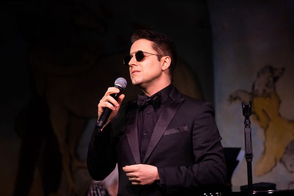 Review: JOHN LLOYD YOUNG Celebrates Our Shared History at Café Carlyle  Image