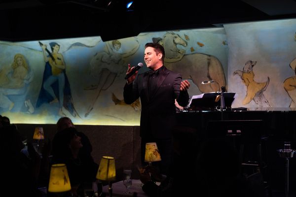 Review: JOHN LLOYD YOUNG Celebrates Our Shared History at Café Carlyle  Image