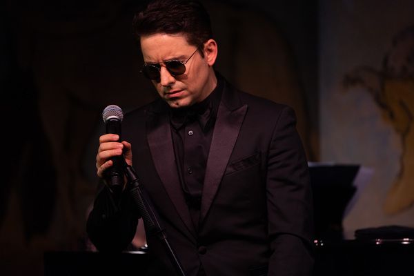 Review: JOHN LLOYD YOUNG Celebrates Our Shared History at Café Carlyle  Image