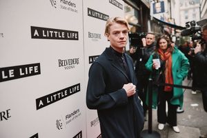 Tom Rhys Harries Photo