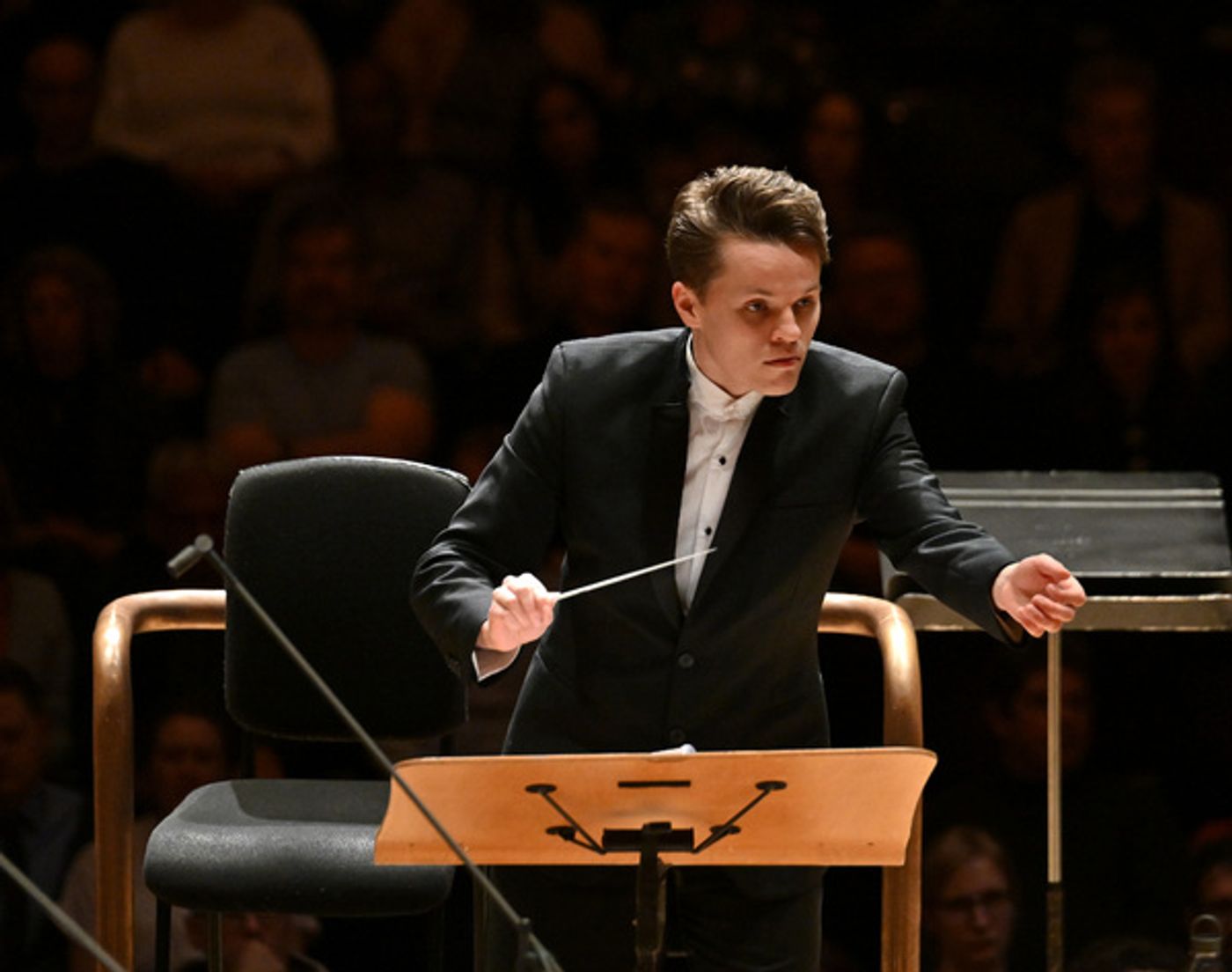 Photos: First Look at BBC Symphony Orchestra and Ian McEwan at Barbican Hall  Image