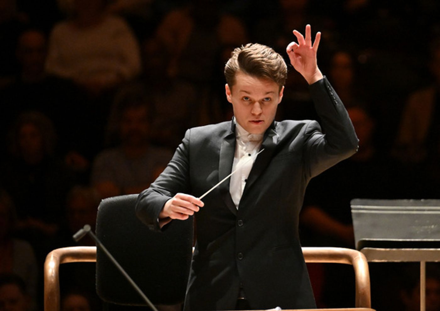 Photos: First Look at BBC Symphony Orchestra and Ian McEwan at Barbican Hall  Image