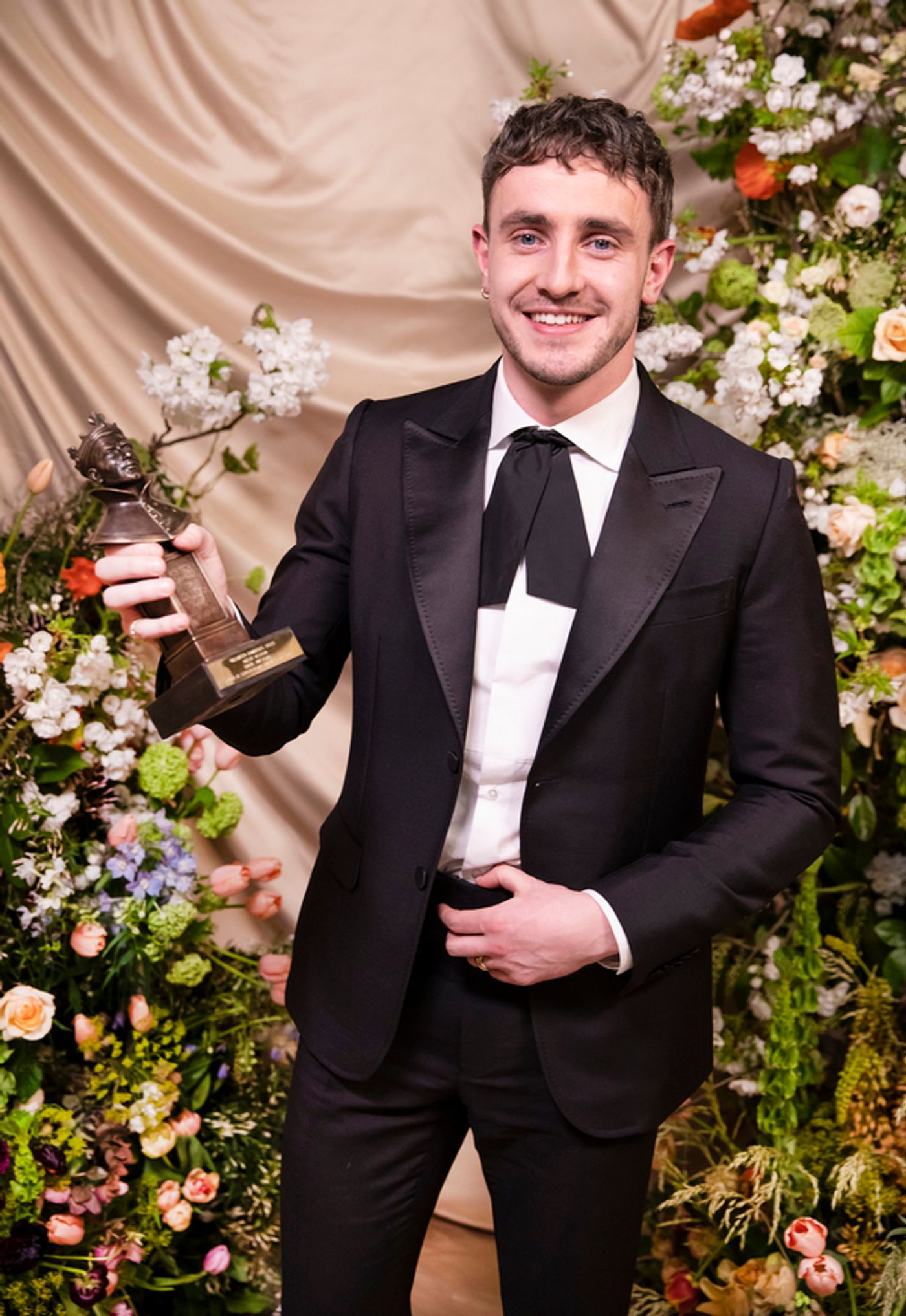 Photos: First Look at the Olivier Awards 2023 Winners  Image