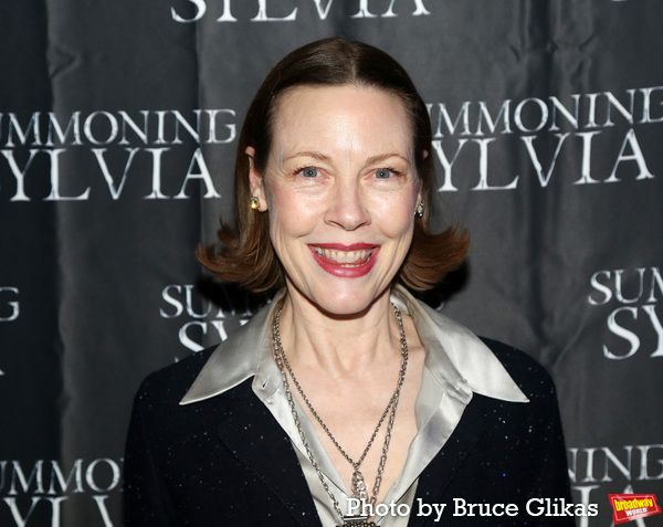 Veanne Cox Photo