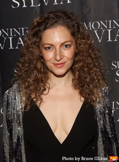 Lauren Molina Photo