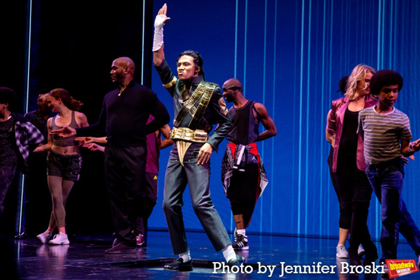 Photos: Elijah Rhea Johnson Takes First Bows in MJ THE MUSICAL  Image
