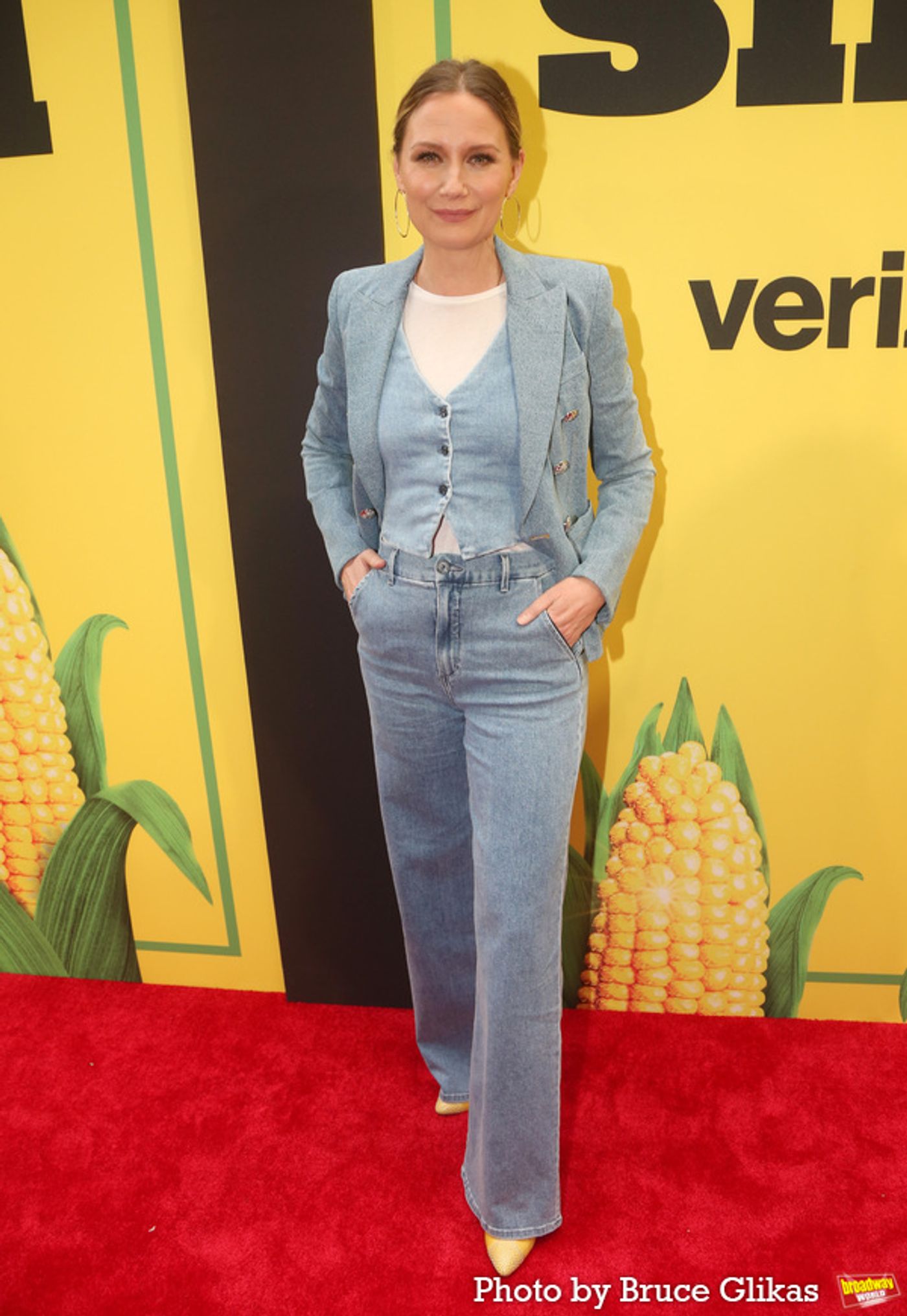 Photos: On the Red Carpet for Opening Night of SHUCKED  Image