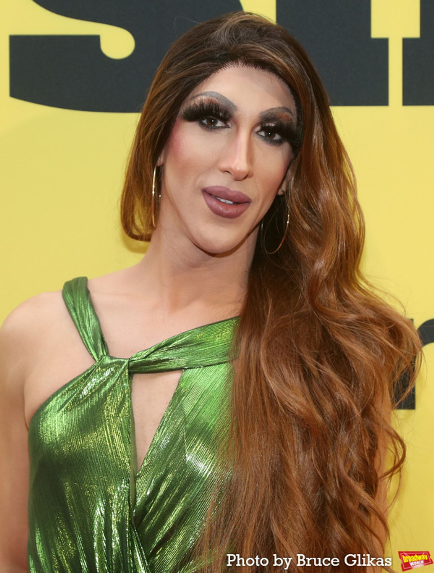 Photos: On the Red Carpet for Opening Night of SHUCKED Photos: On the Red Carpet for Opening Night of SHUCKED Image