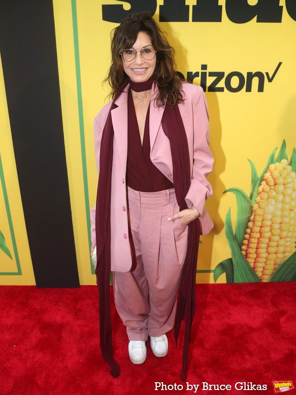Gina Gershon Photo