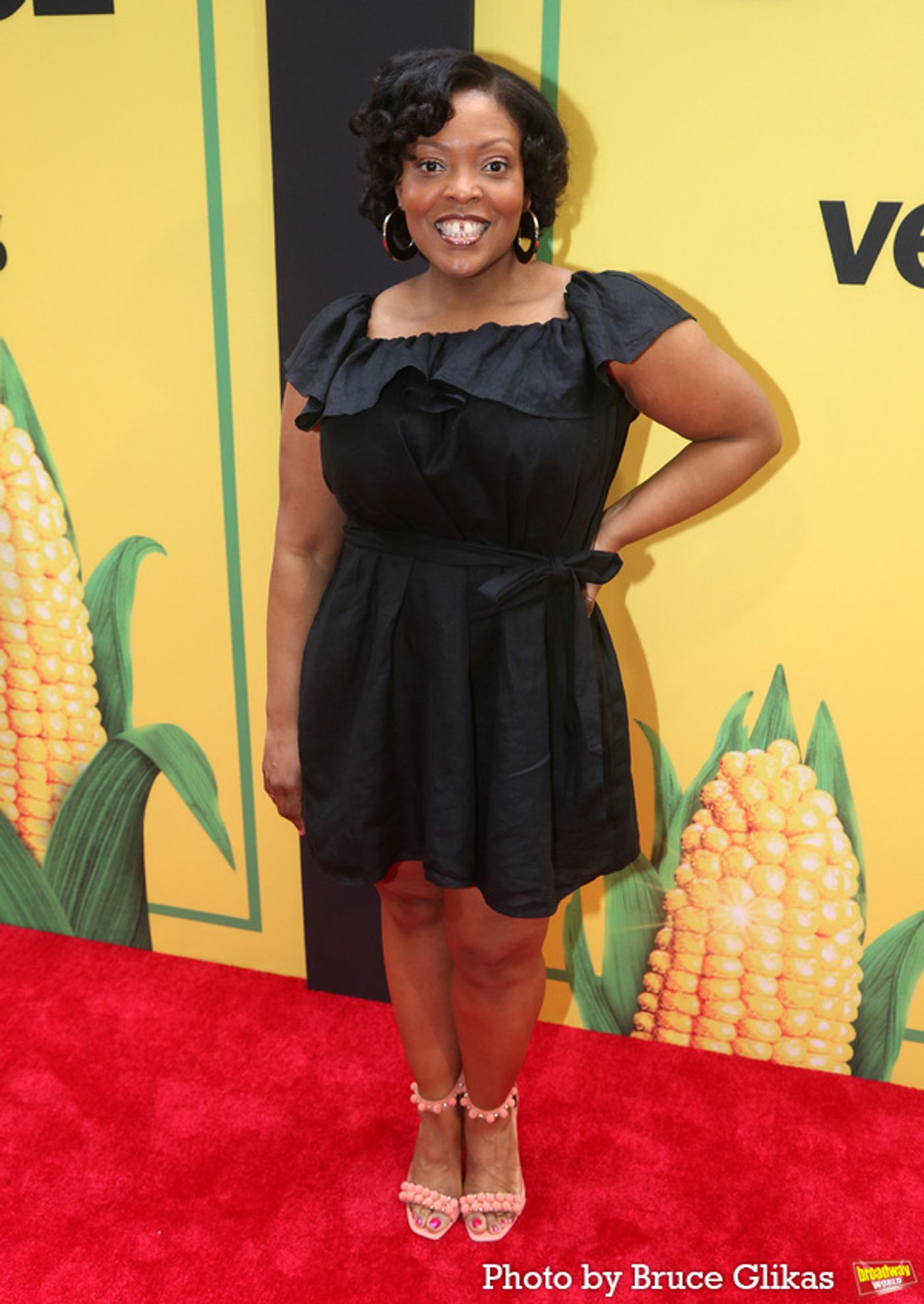 Photos: The Cast Arrives on the Red Carpet at Opening Night of SHUCKED  Image