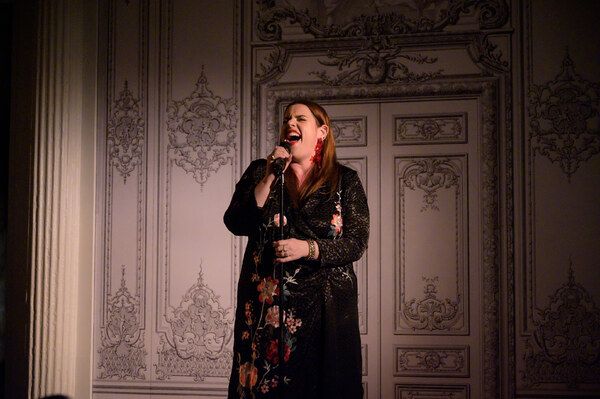 Alysha Umphress Photo