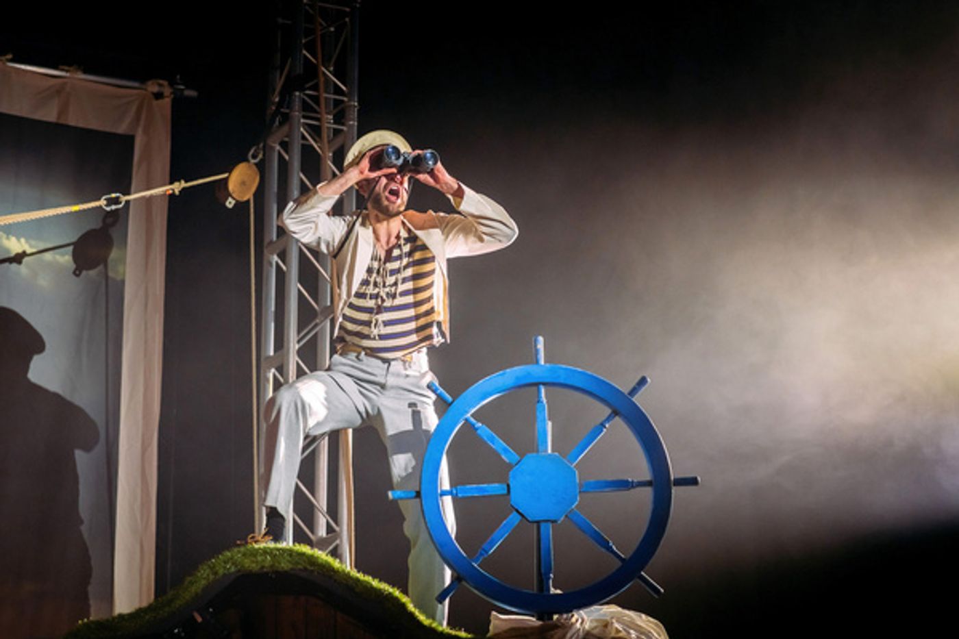 Photos: First Look At National Theatre Of Scotland's KIDNAPPED  Image