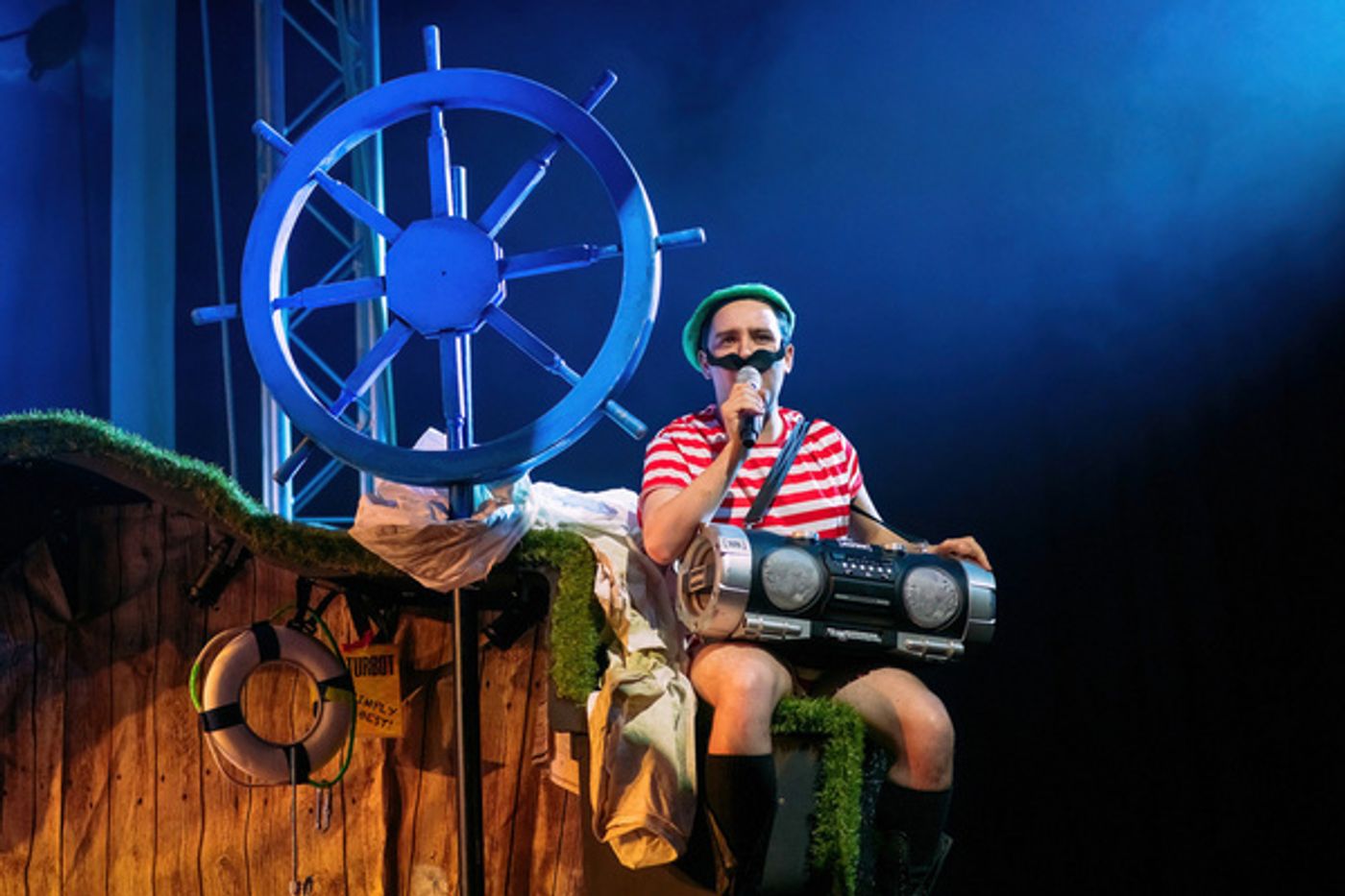 Photos: First Look At National Theatre Of Scotland's KIDNAPPED  Image