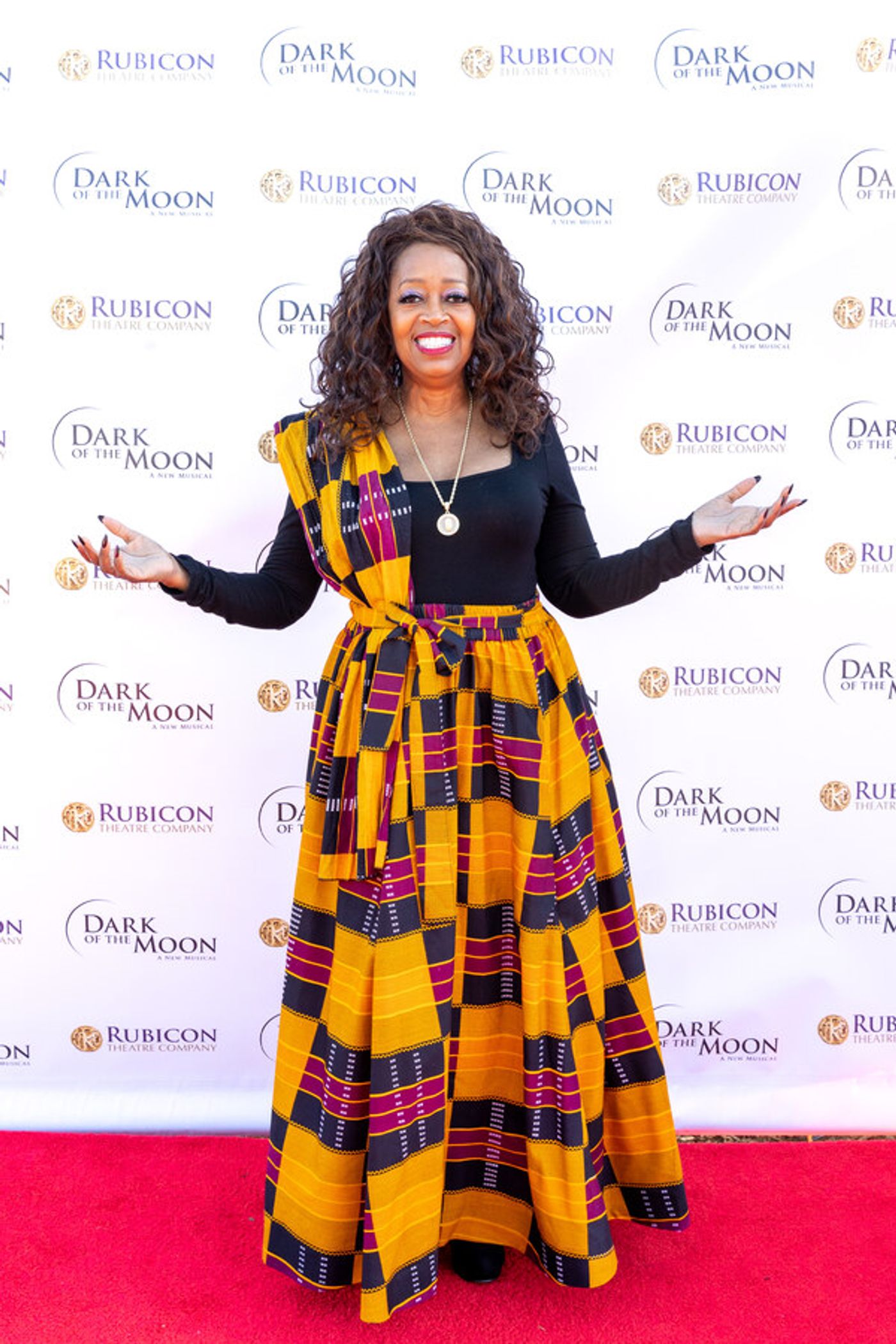 Photos & Video: See Lesli Margherita, Jennifer Leigh Warren & More at Opening Night of DARK OF THE MOON  Image