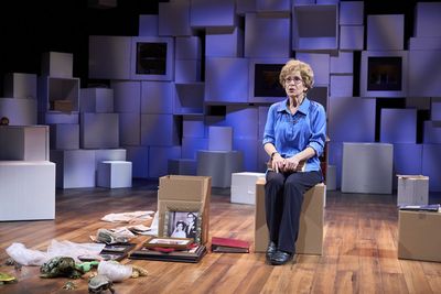 Naomi Jacobson Photo