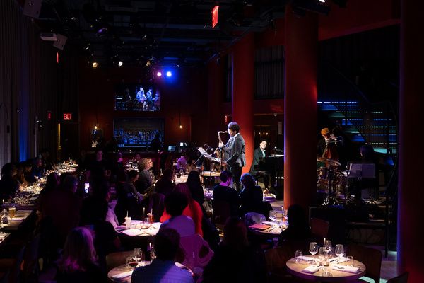 Photos: Go Inside Quintin Harris Quintet at Chelsea Table+Stage — photo 2 of 11