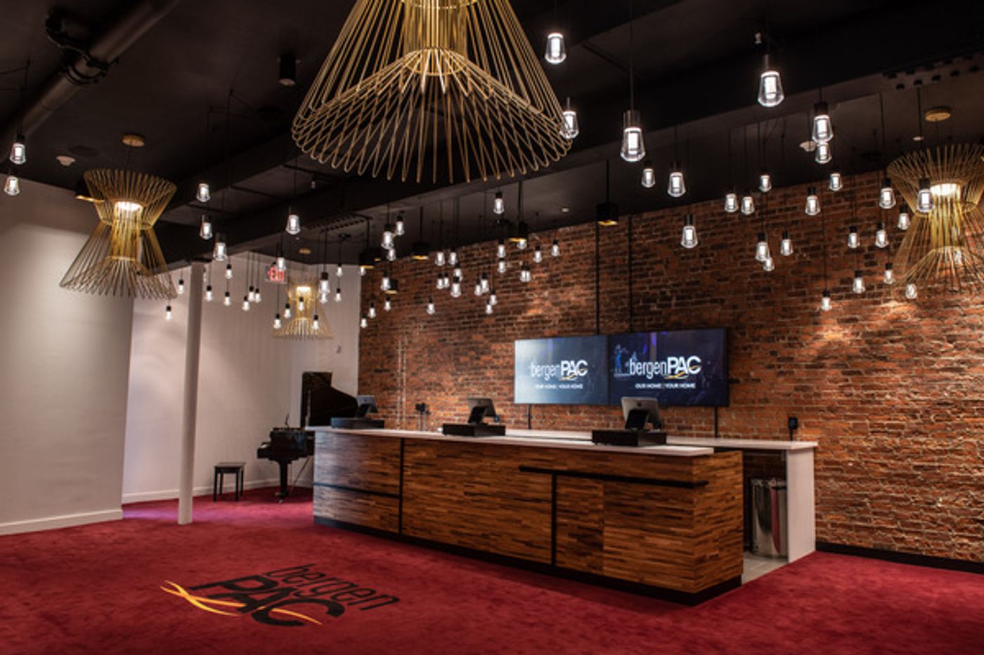 Photos/Video: Jay Leno Celebrates Reopening of Bergen PAC with Historic Drive and Ribbon Cutting  Image