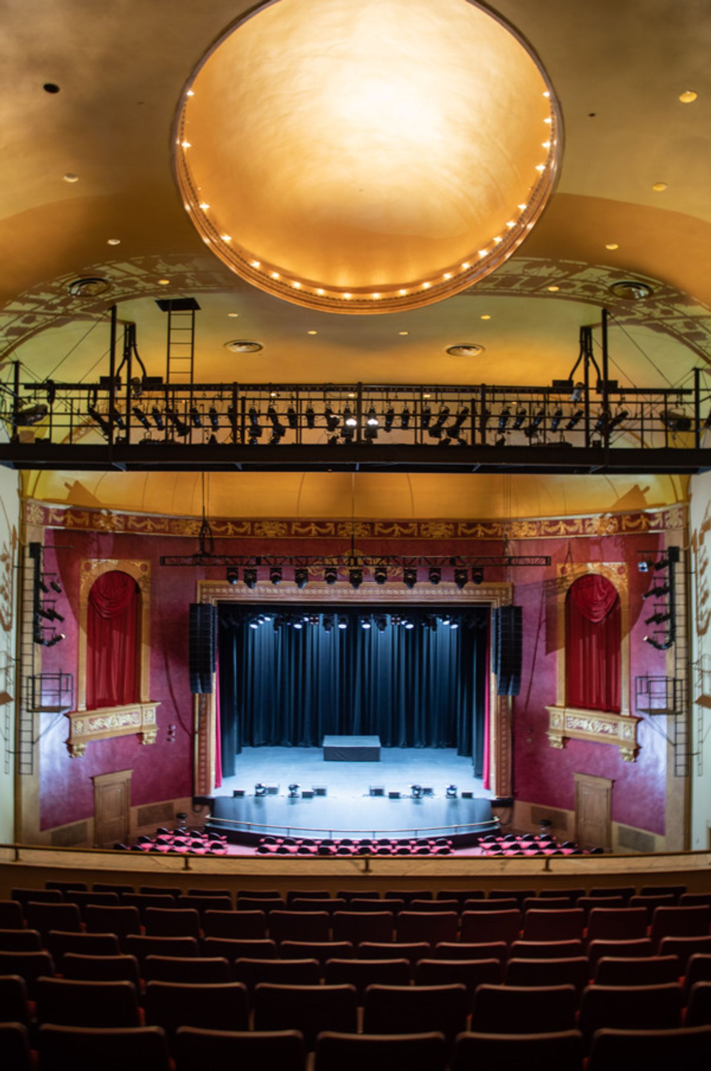Photos/Video: Jay Leno Celebrates Reopening of Bergen PAC with Historic Drive and Ribbon Cutting  Image