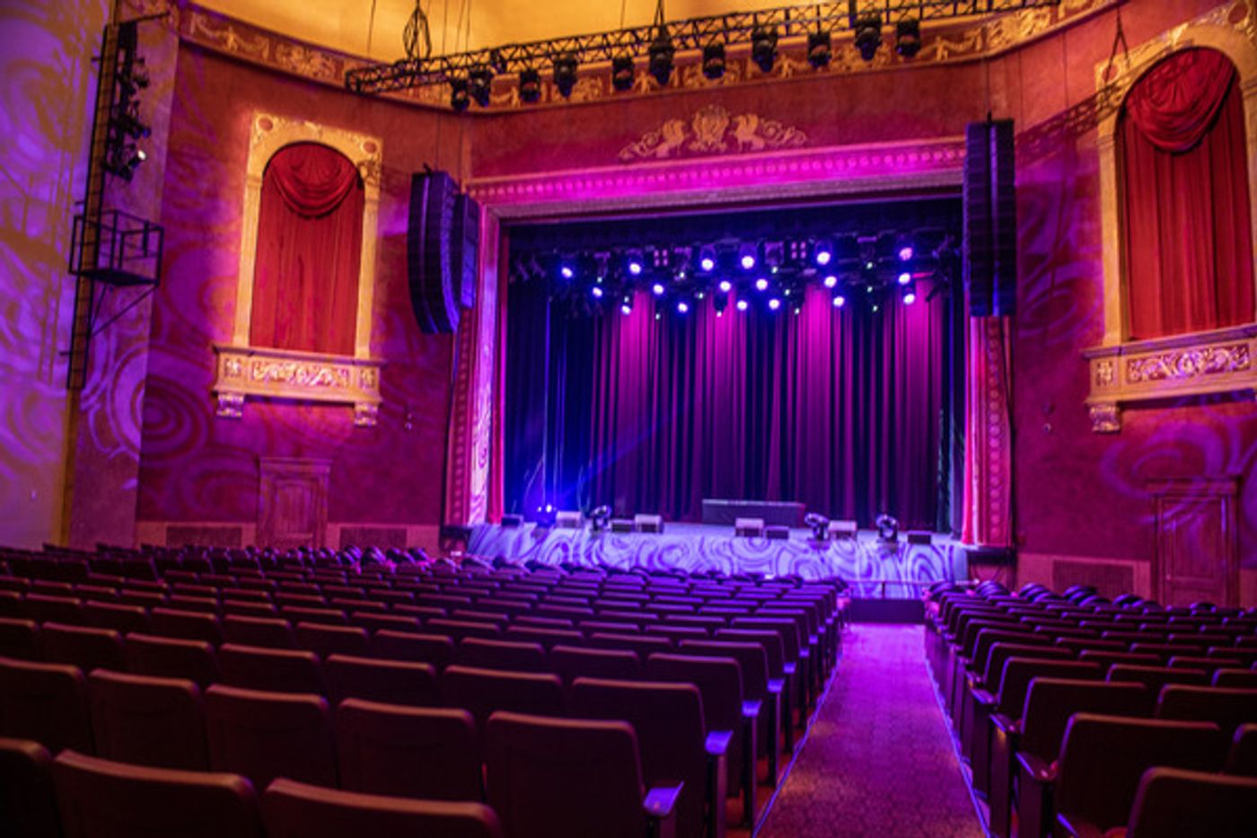 Photos/Video: Jay Leno Celebrates Reopening of Bergen PAC with Historic Drive and Ribbon Cutting  Image