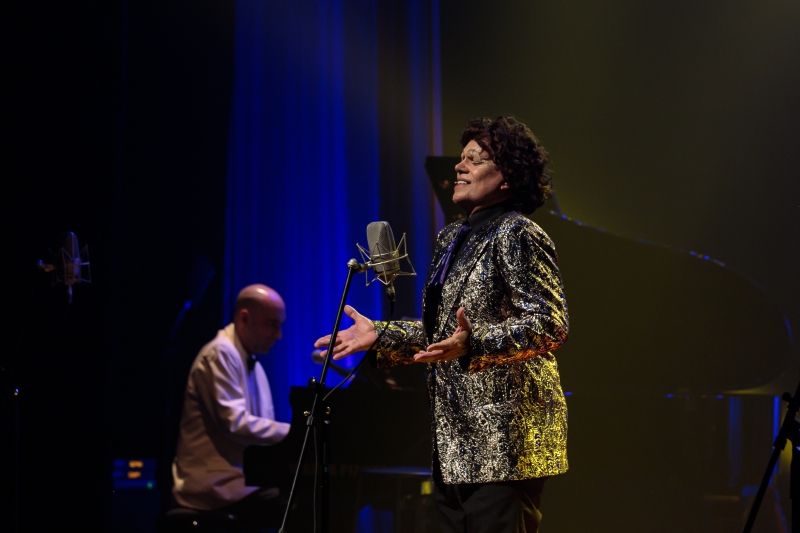 In Short Season Diogo Vilela Honors Brazilian Iconic Singer Cauby Peixoto in CAUBY, UMA PAIXAO  Image