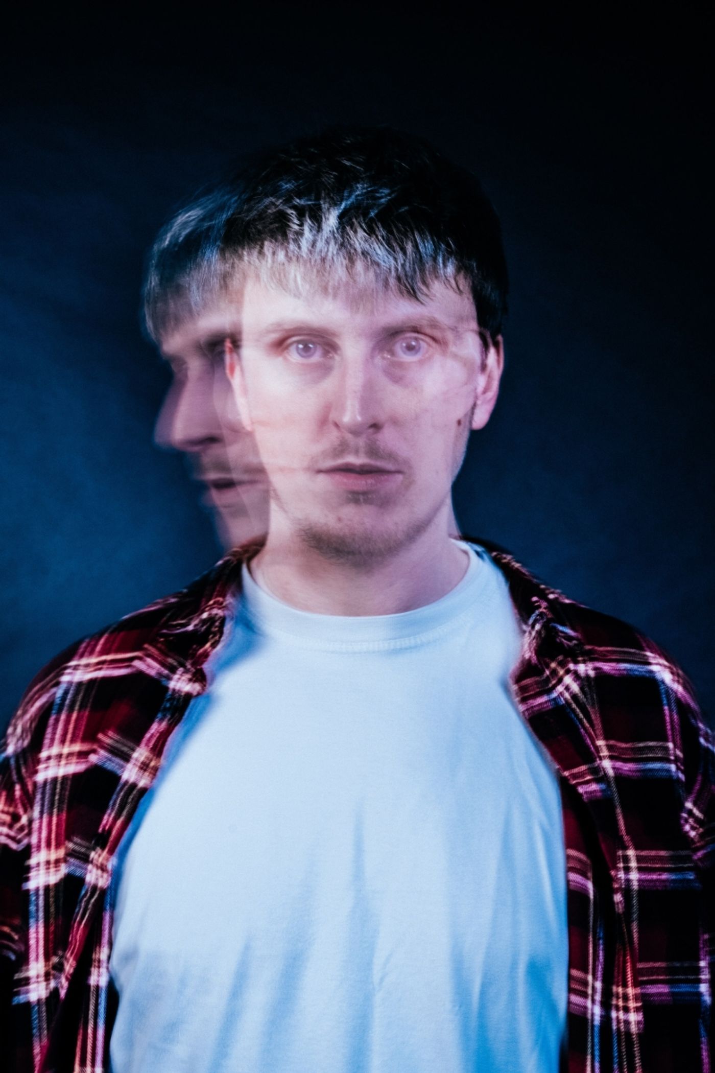 Interview: 'Addiction is a Leveller' Playwright Joe White on Gen Z Sobriety, British Musicals and the Return of his Play BLACKOUT SONGS  Image