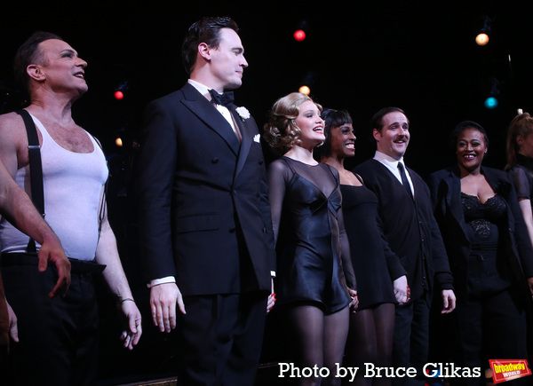 R.Lowe, Erich Bergen, Olivia Holt, Kimberly Marable, Liam Fennecken, Charity Angel Da Photo