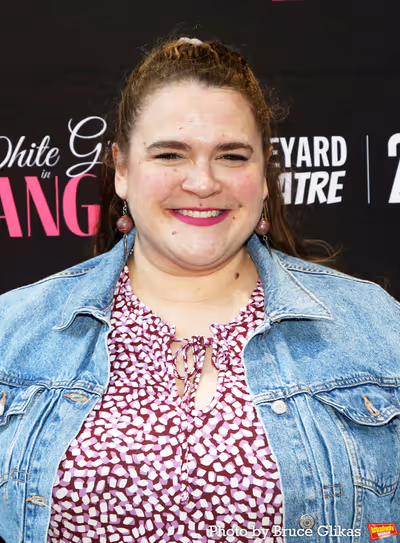 Bonnie Milligan Photo