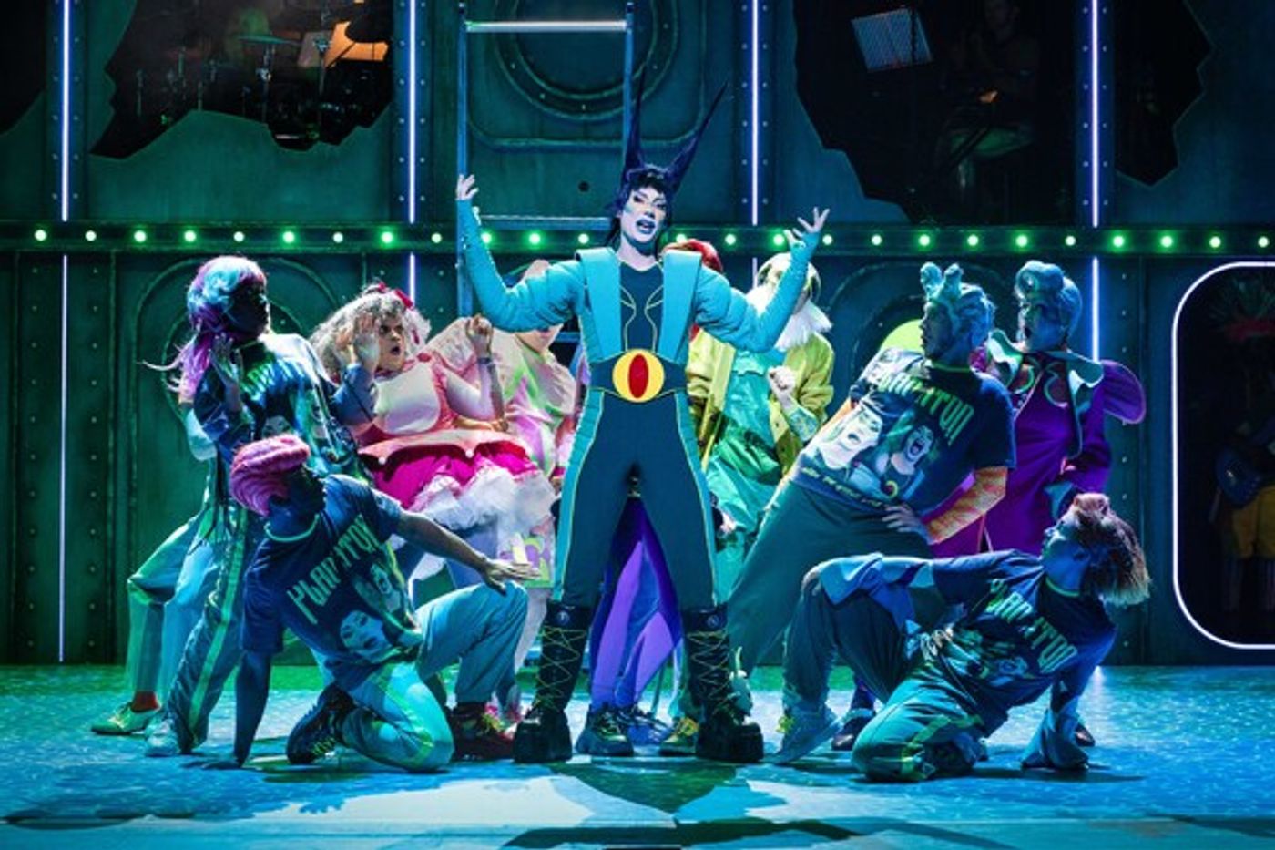 Photos: First Look at the UK Tour of THE SPONGEBOB MUSICAL  Image