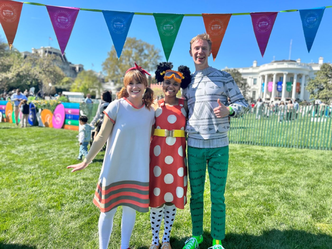 Photos: TheaterWorksUSA Performs at The White House Easter Egg Roll Photos: TheaterWorksUSA Performs at The White House Easter Egg Roll Image