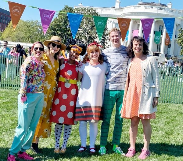 Photos: TheaterWorksUSA Performs at The White House Easter Egg Roll Photos: TheaterWorksUSA Performs at The White House Easter Egg Roll Image
