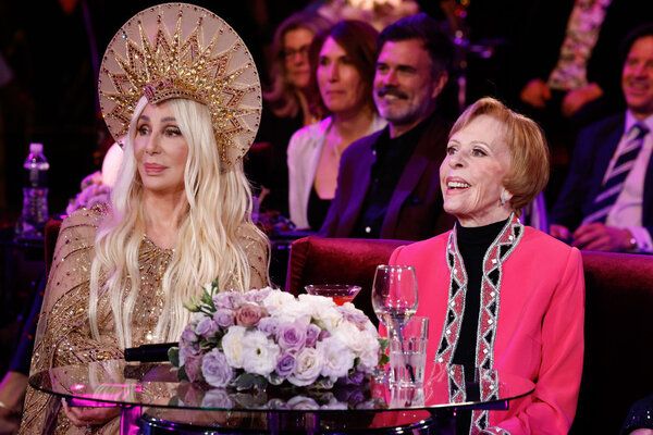 Photos: Inside Carol Burnett's NBC Special With Julie Andrews, Bernadette Peters & More — photo 28 of 29